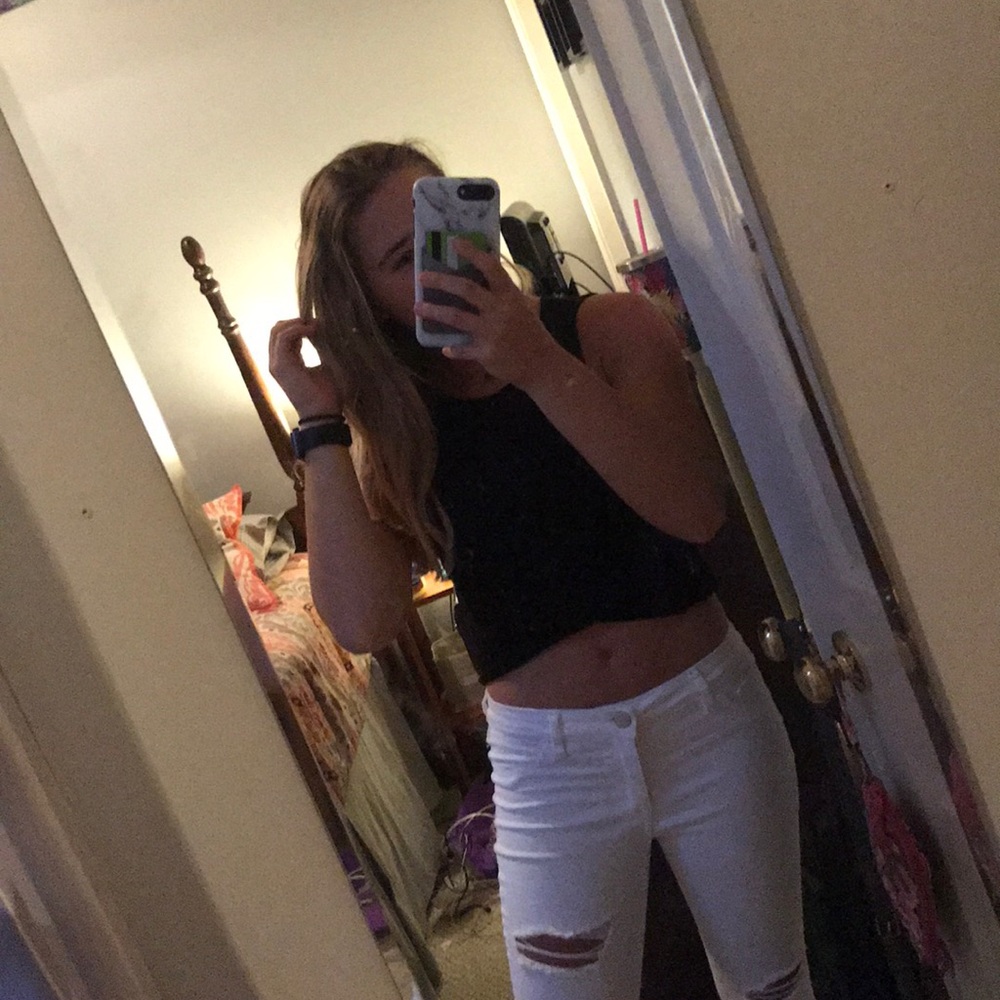 black crop top